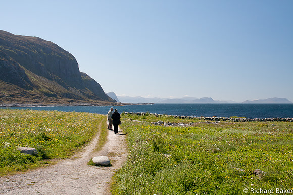 Trail to the sea