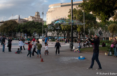 Soap bubbles in the plaza