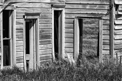 Doorways Wyeth House Black & White