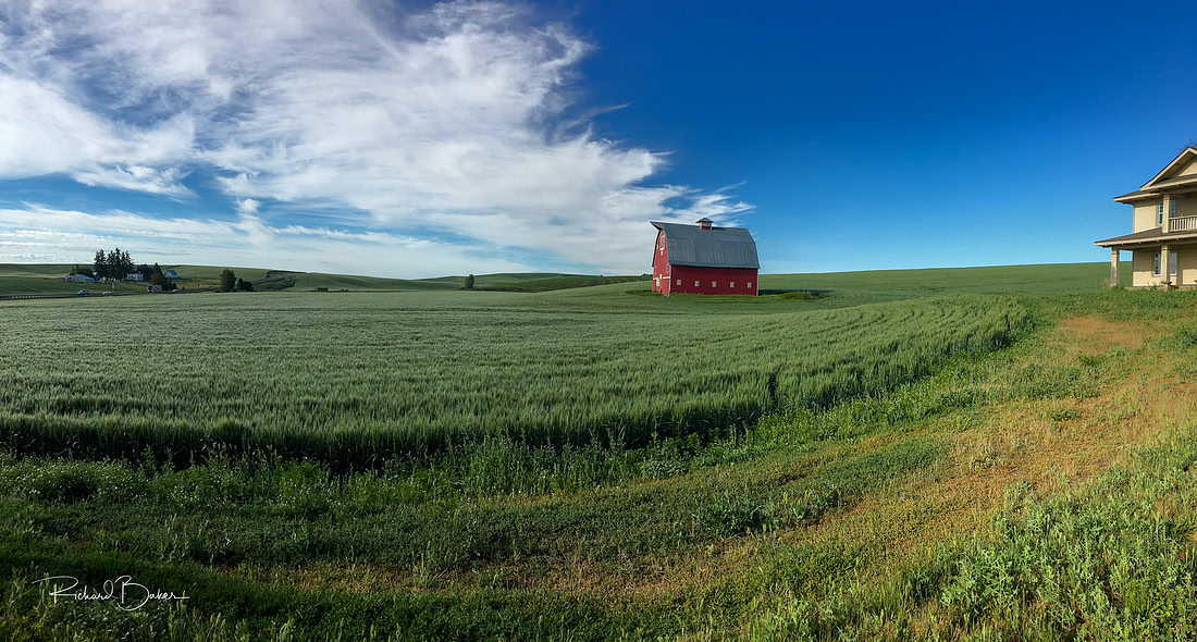 Red Barn In Uniontown