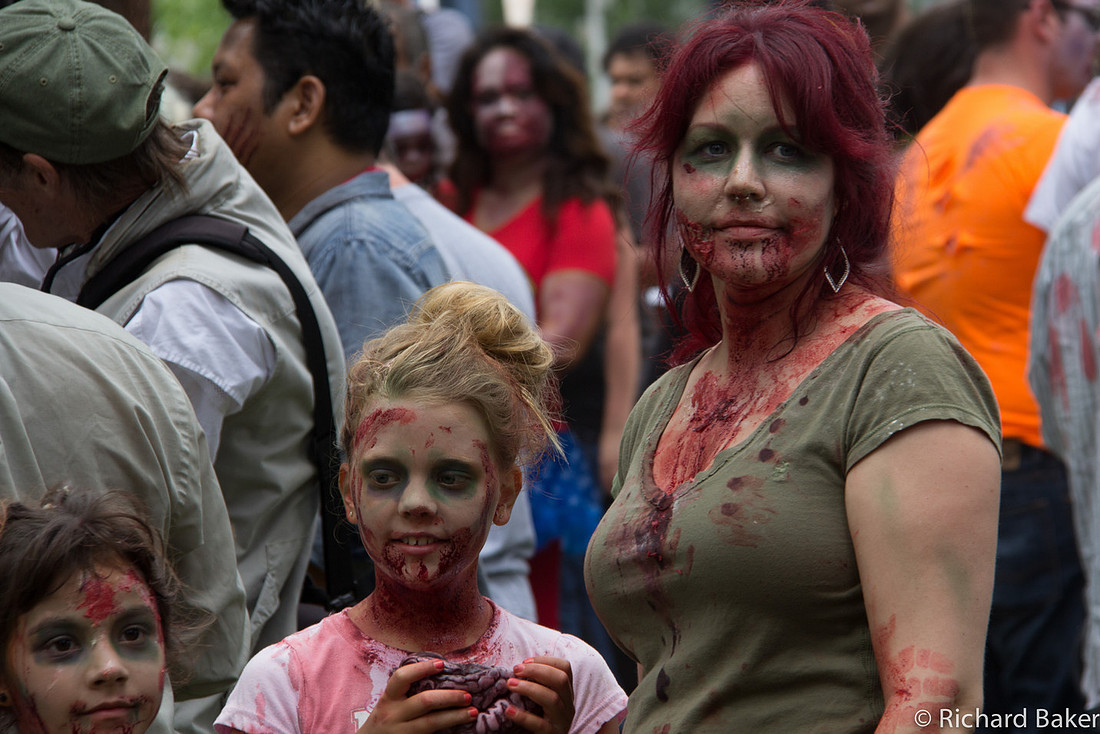 Zombie family